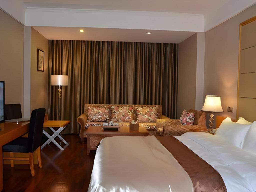 San Jiang Grand Hotel Vientiane Exterior photo